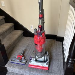 Dyson DC14 Low Reach 