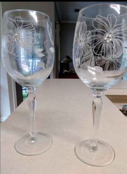 Etched Floral Wine Glasses Set of 2