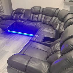 Recliner Sofa//Sofà Reclinable Financing Available No Credit Needed 0 Donw Payment 