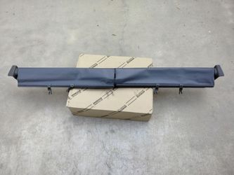 3rd gen 4Runner 1(contact info removed) privacy trunk cargo cover OEM gray