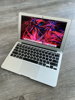 Apple MacBook Air 13” Great Working Condition w Charger