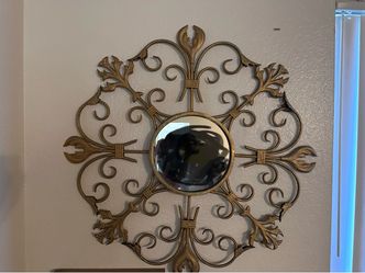 Decorative gold mirror