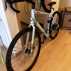 Felt Verza Speed | 50 Road Bike - Frame Size 56
