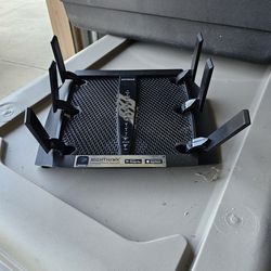  Nighthawk Gaming Router