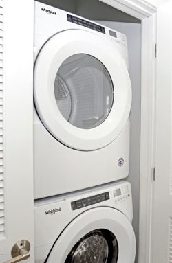 Modern Whirlpool Set