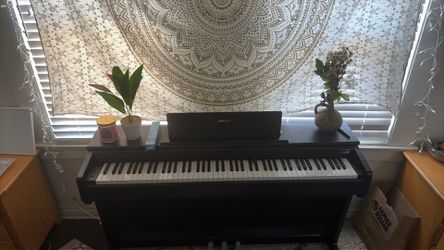Semi weighted key piano amyove (limited time available)