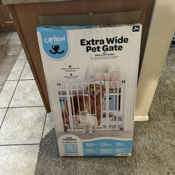 Brand New Pet Gate ! 