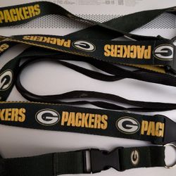 2 Green Bay Packers Lanyards Or keychains, One Might Be Just a Part To One. Plus A Thin Black One. 