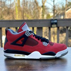 AIR JORDAN 4 RETRO “TORO BRAVO” SIZE 10.5