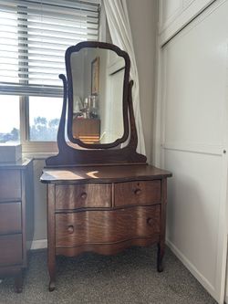 Vintage Solid Wood Dresser/Vanity with Original Mirror