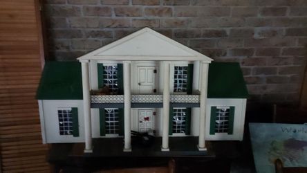 vintage doll house