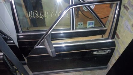 Mercedes-Benz 560 parts