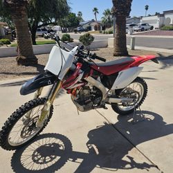 2006 Honda CRF 450, w/ Street Tires And Hitch Carrier 