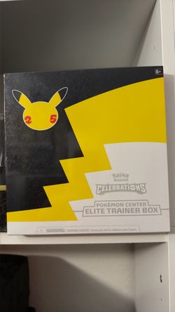 Pokémon Celebrations Elite Trainer Box Pokémon Center