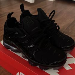 Nike VaporMaxes Plus Size 7