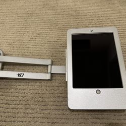 CTA iPad Articulate Wall mount