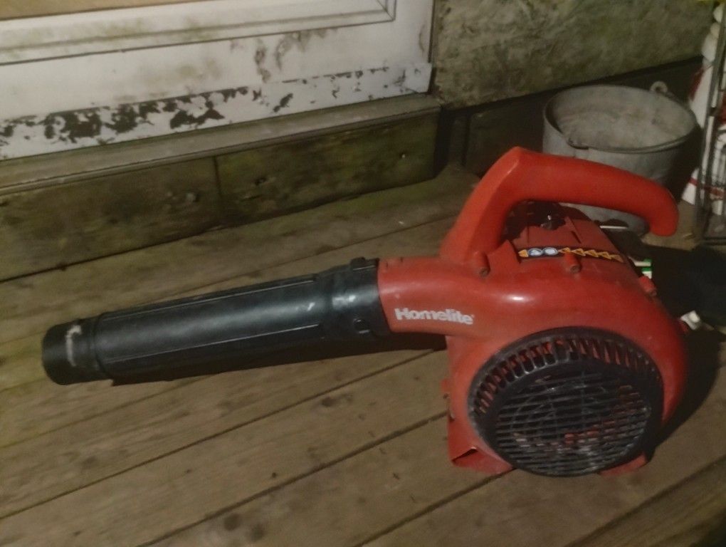 Leaf Blower 