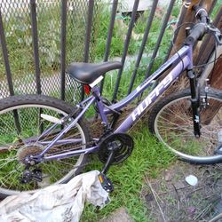 Huffy Rock Creek Bike 24 inch ( Purple )