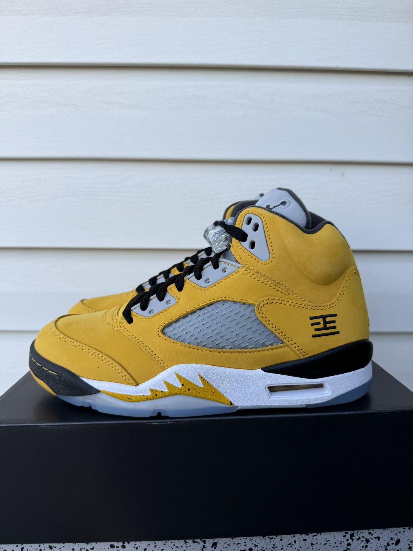 NEW Nike Air Jordan 5 Retro T23 2025 Tokyo IO3372-700 Size 6.5 Men’s Sneaker