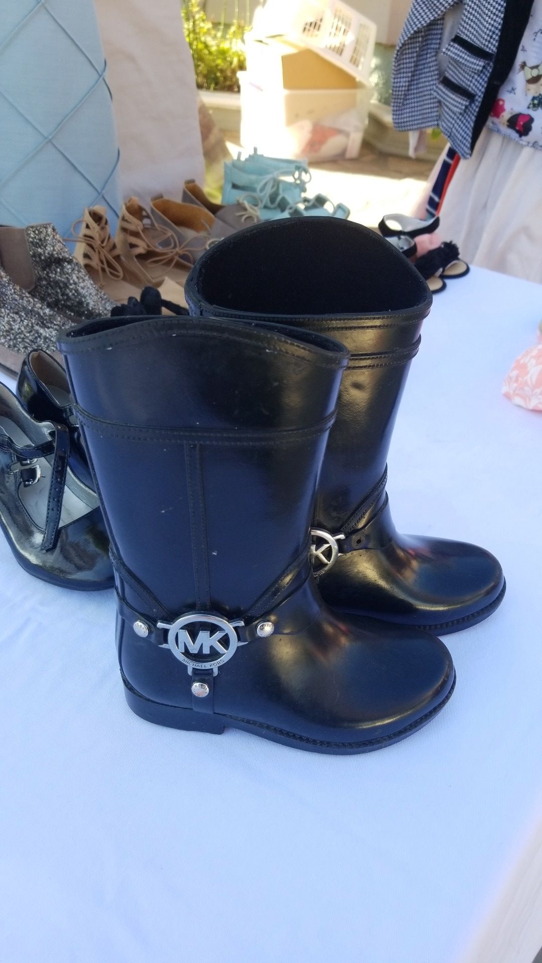 Michael kors rain boots