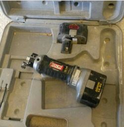 Senco SS-14v Cordless Spiral Cutout Saw