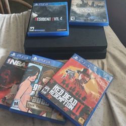 Ps4 And Games To Go With It 