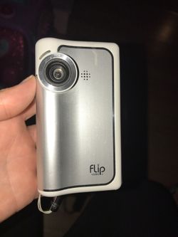 Flip video cam