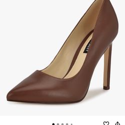 NEW NINE WEST size 8 BROWN LEATHER