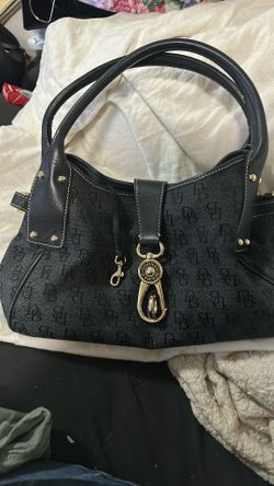 Dooney And Bourke Handbag 