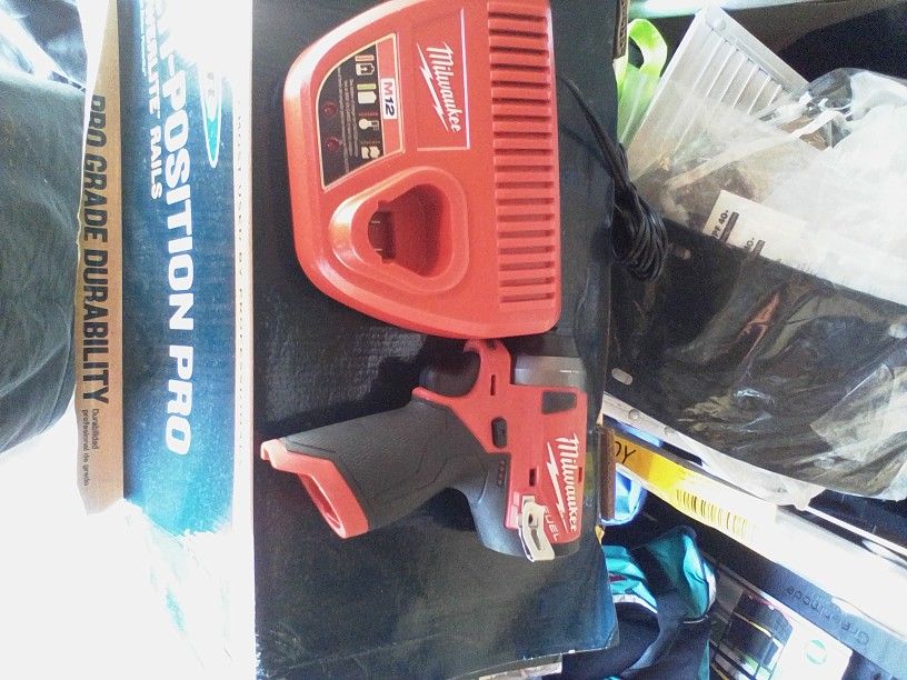 Milwaukee M12 Impact Fuel