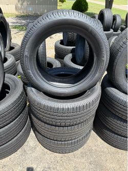 4 llantas 245/55r19 dela MICHELIN  95% de vida por $420