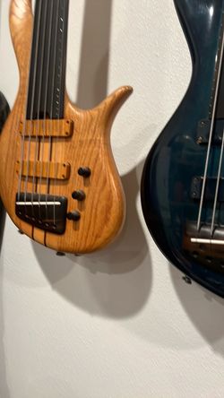 Bass 6 string