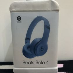 Beats Solo 4 