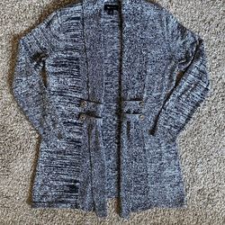 Women’s Size Medium Gray & Black Sweater 