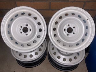 OEM 2023 ford maverick 17” 5 lug full set of steel rims