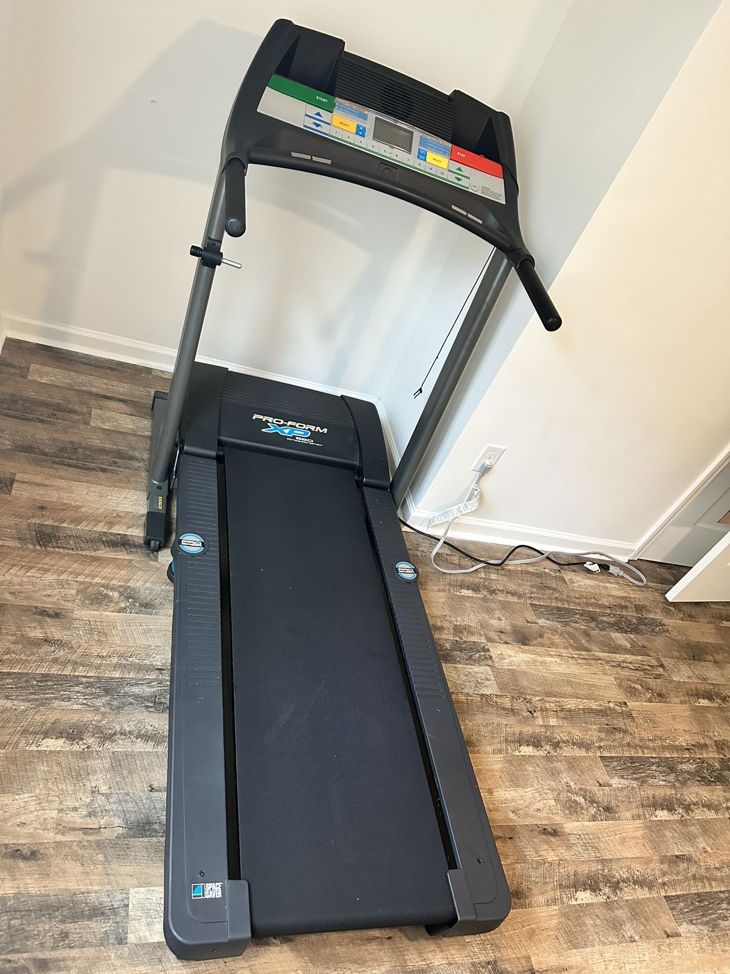 High-Quality Treadmill for Sale - Excellent Condition! Newly Serviced!