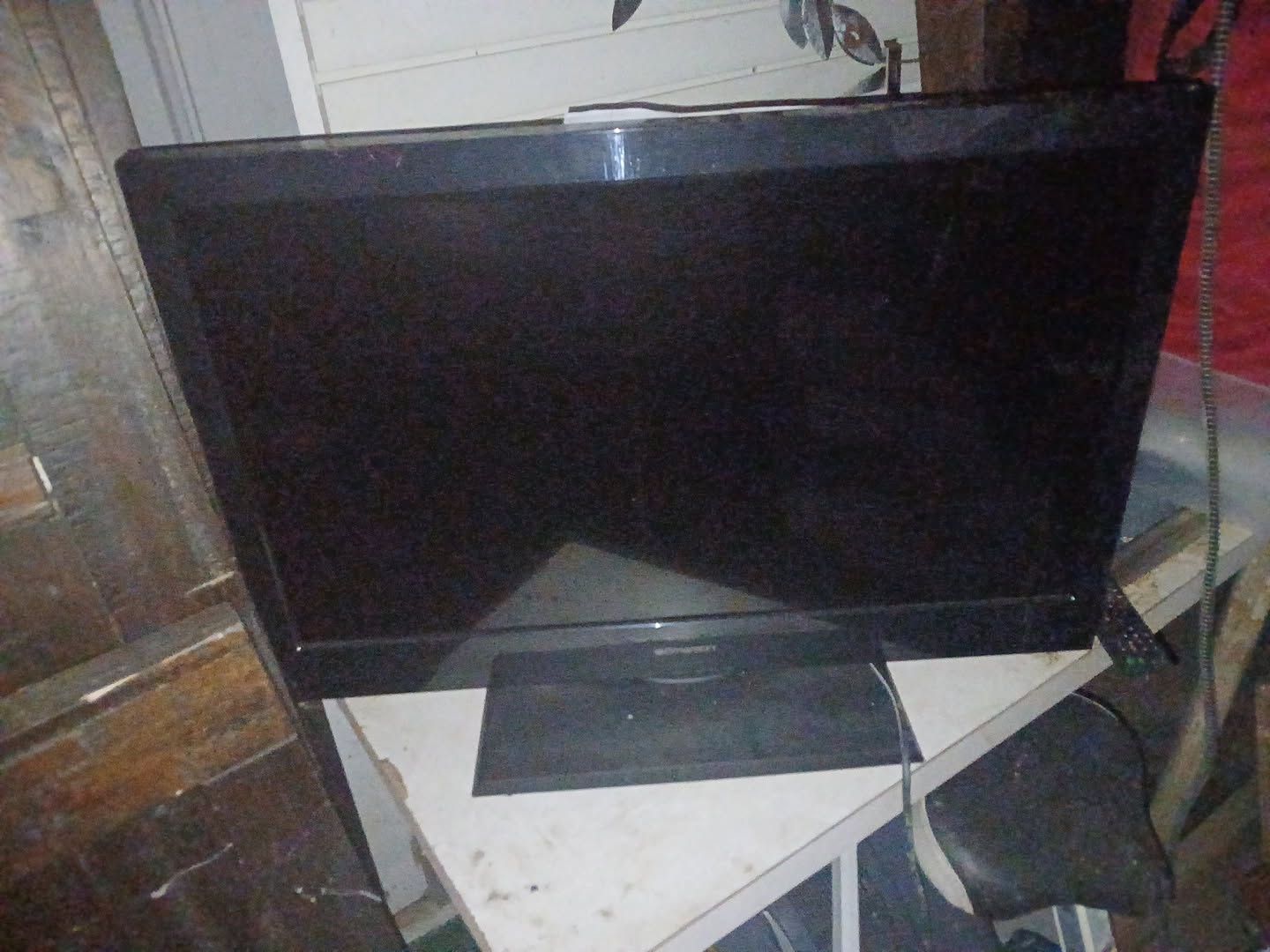 Flat Screen Tv