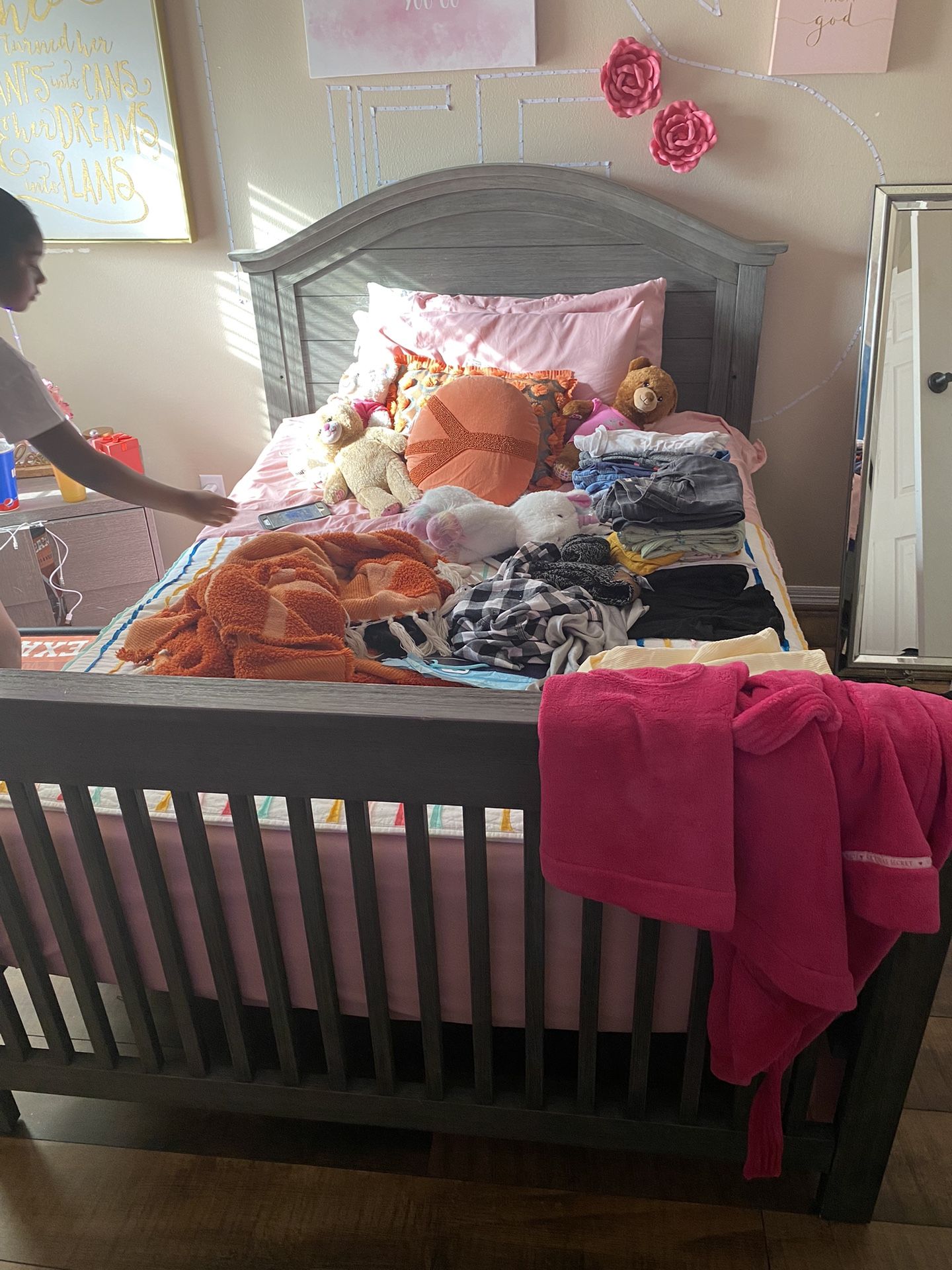 Queen Size Bed For Sale