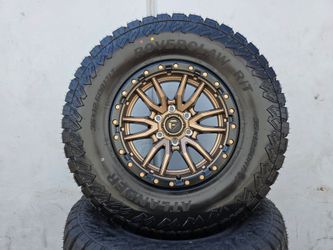 17" FUEL Rebel w/  35" RT tires