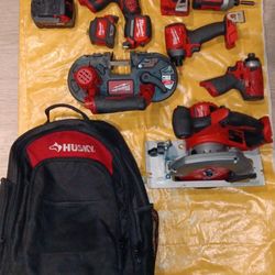 M18 FPP6F3-502B FUEL Power Pack. With Extras Plus Extra Batteries For Some