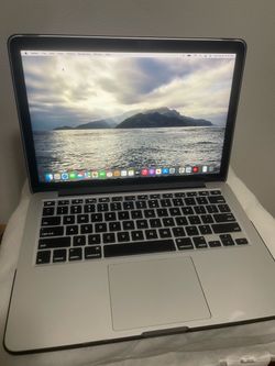 Apple MacBook Pro 13-Inch Laptop