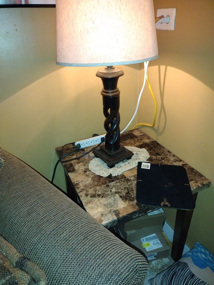 Living Room Set With Tables N Lamps