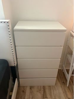 White 5 Drawer Dresser