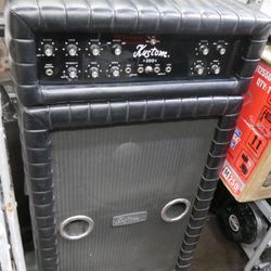 Kustom 200 head with CTS double 15 speaker. Nice vintage item. Beautiful sound 837394-1