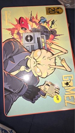 Mezco One:12 Collective Gomez 20 Years Figure Box