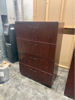 4-Drawer Locking Lateral File Cabinet – Cherry Finish – Excellent Condition