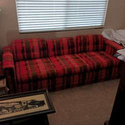 Vintage Red Pull Out Couch 