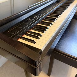 YAMAHA CLAVINOVA CVP-75 DIGITAL PIANO – MOVING SALE
