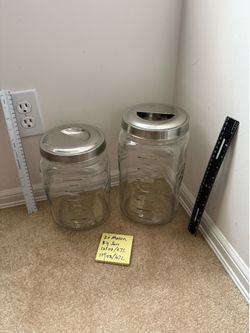 2 x Mason big glass storage jars metal silver lids.  125oz (3.7L) & 159oz (4.7L)