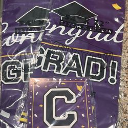 Congrats grad party supplies.. serves 24